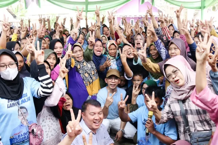 Pengabdian Penuh, Radityo...