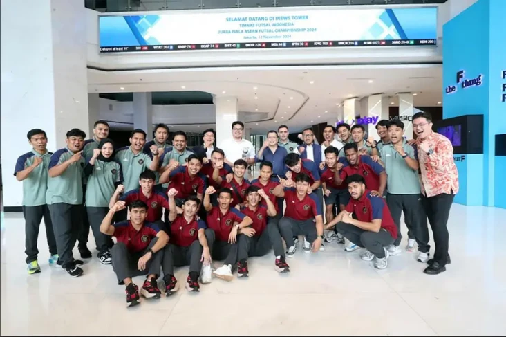 Hary Tanoesoedibjo Sambut...