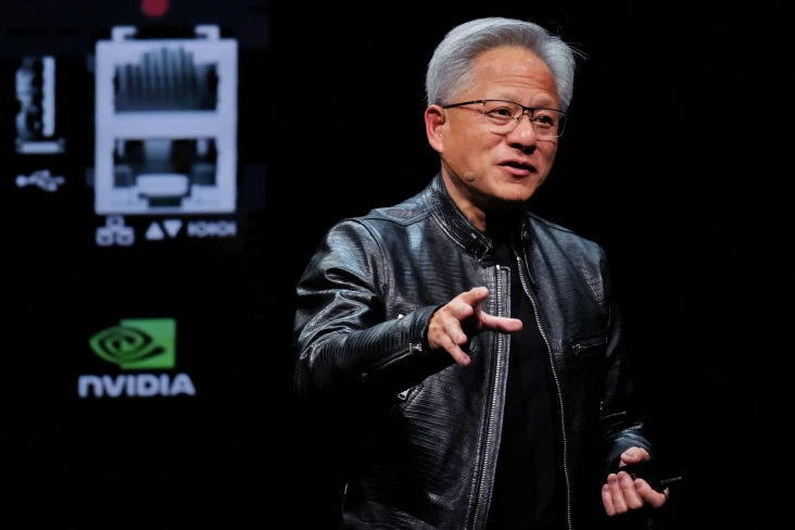 Jensen Huang, CEO Perusahaan...
