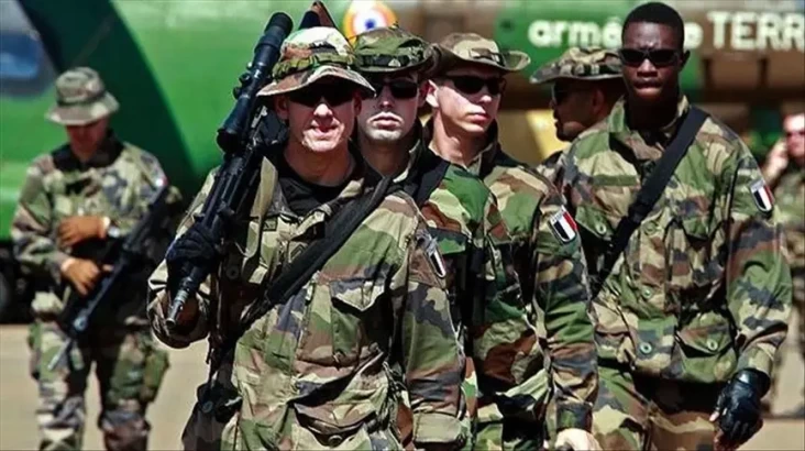 Militer Prancis Siaga...