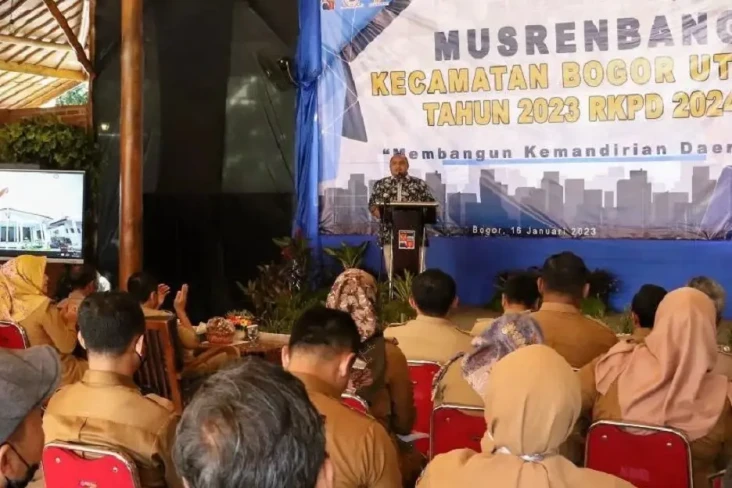 Atang-Annida Buka Gerbang...
