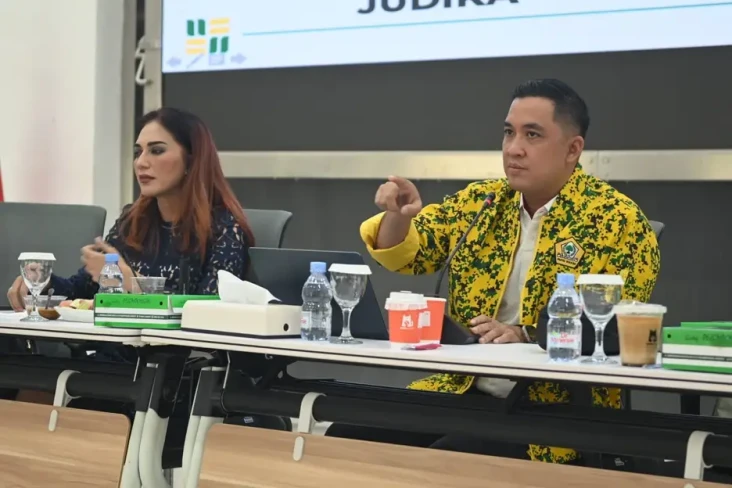 HUT ke-60, Golkar Pecahkan...