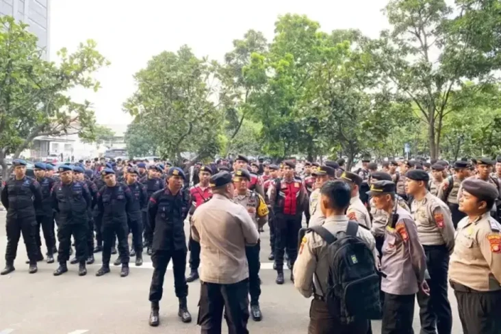 Polisi Terjunkan 1.500...
