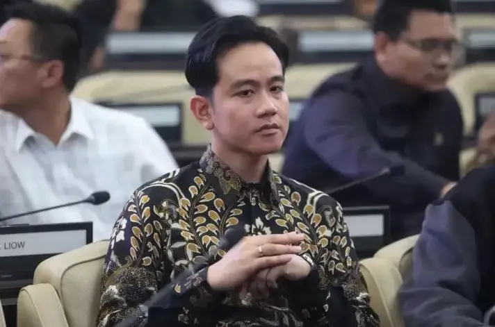 Prabowo ke Luar Negeri,...