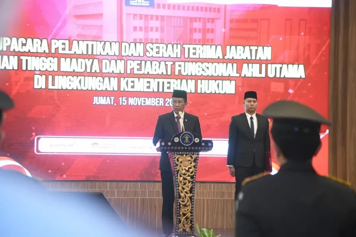 Pesan Prabowo ke Menkum...