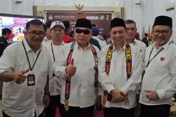 Survei Poltracking Indonesia:...