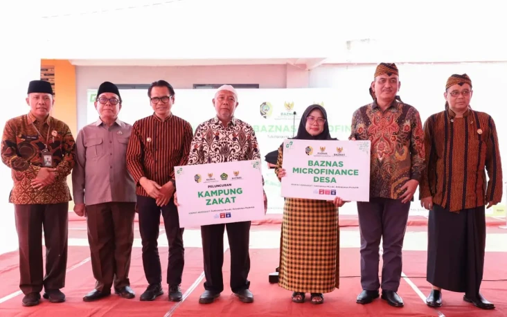 Bantu Kemandirian Usaha...