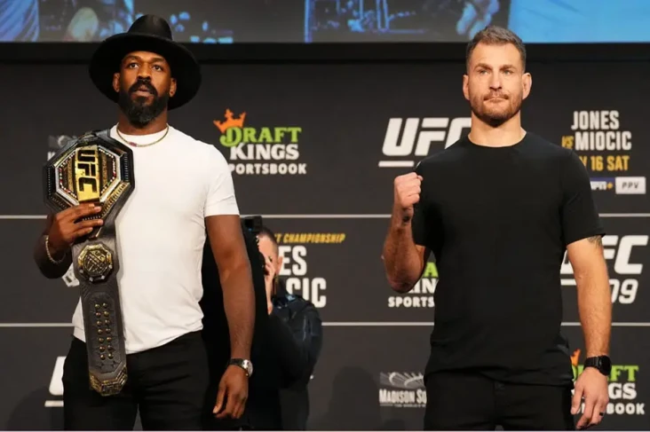 UFC 309: Jon Jones vs...