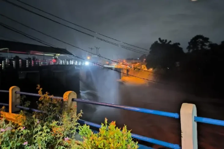 Bendung Katulampa Siaga...