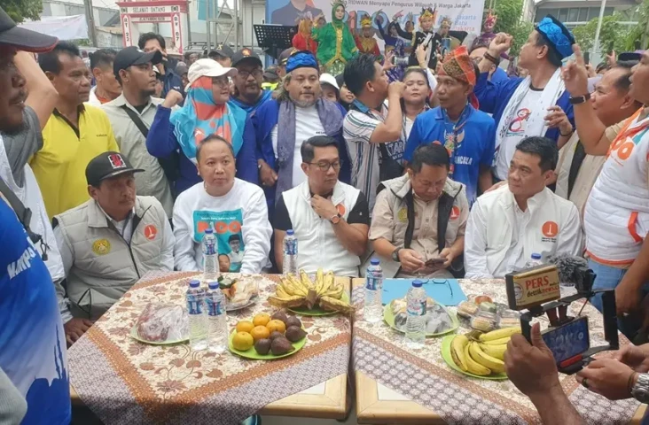 Ridwan Kamil Berkomitmen...