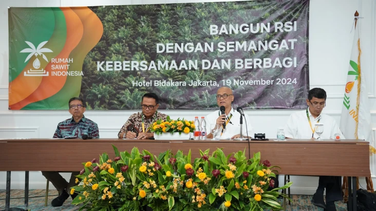 Kacuk Sumarto dan Irwan...
