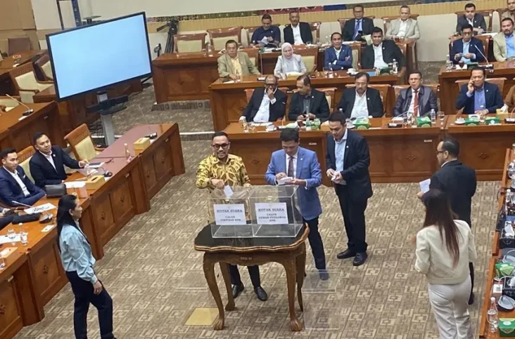 5 Dewan Pengawas KPK...