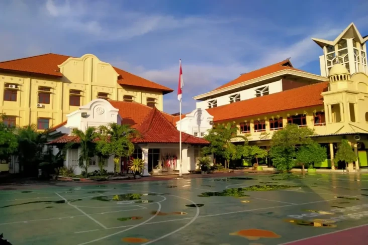 Sejarah SMAN 21 Surabaya,...