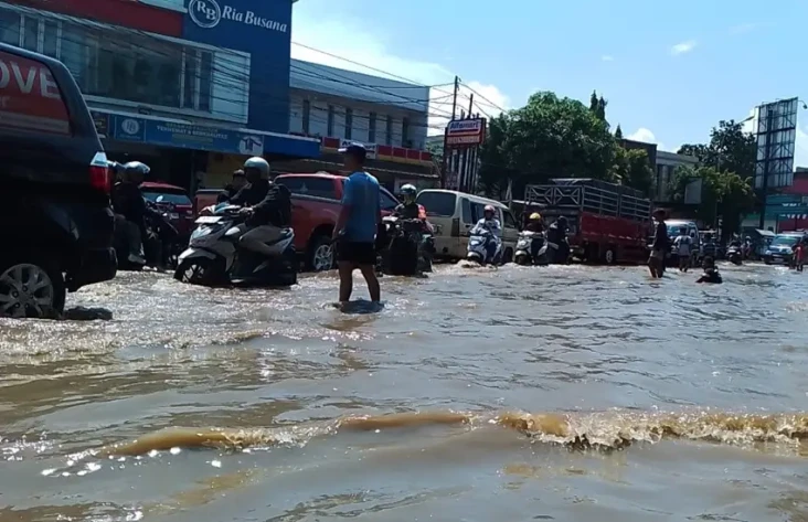 2 Kecamatan di Kabupaten...