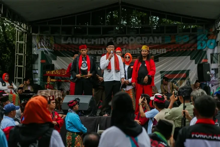 Luncurkan Gerbang Betawi,...