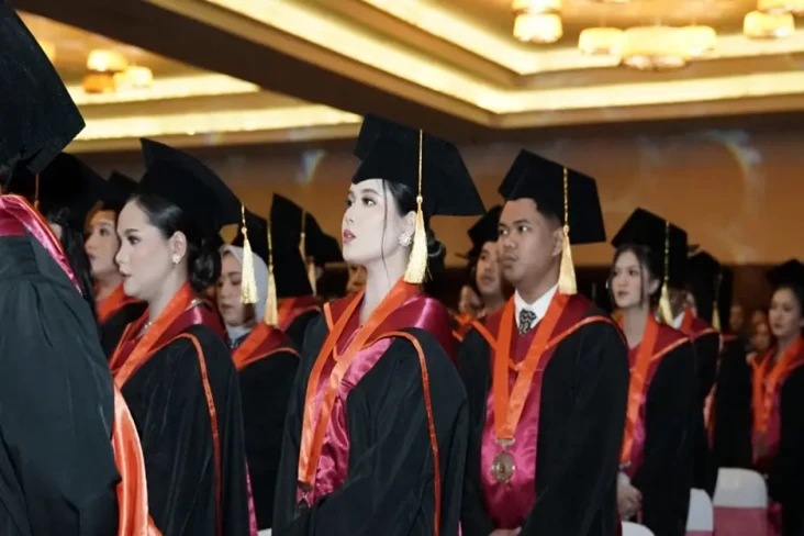 Wisuda XIV Universitas...