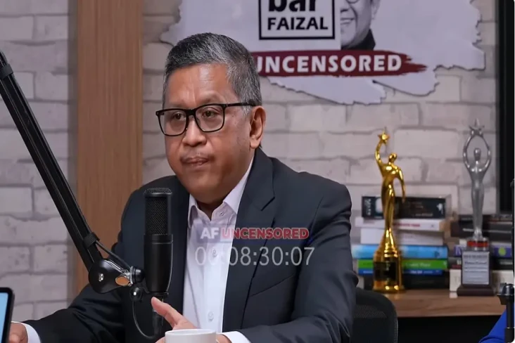 Blak-blakan, Hasto Kristiyanto...