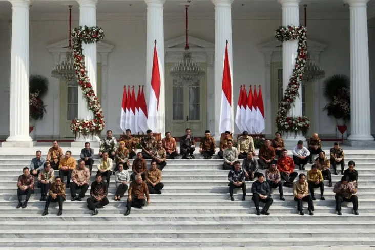 7 Menteri Era Jokowi...