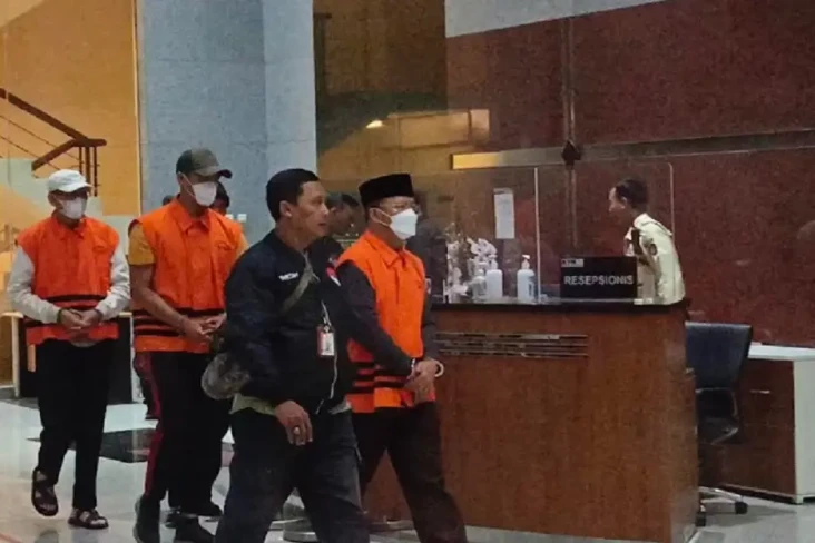 Ditetapkan Jadi Tersangka,...