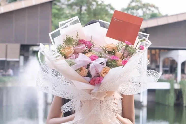 Layanan Pengiriman Bunga...