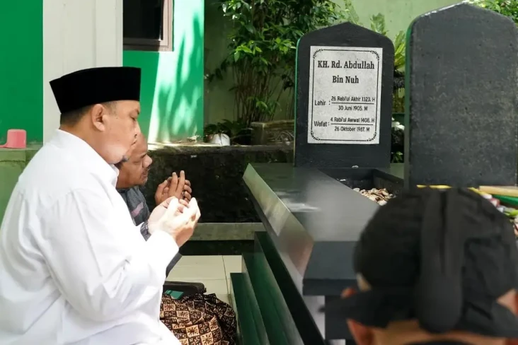 Isi Hari Tenang, Atang...