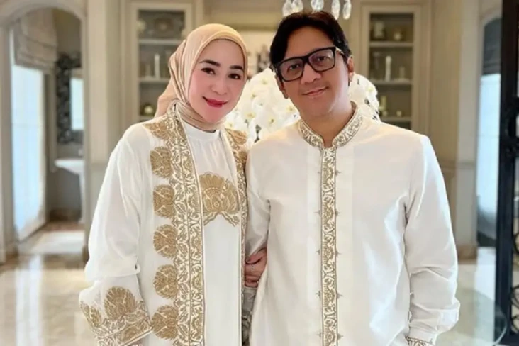 5 Artis Indonesia yang...