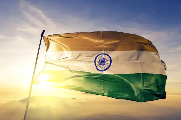 India Perluas Pembayaran...