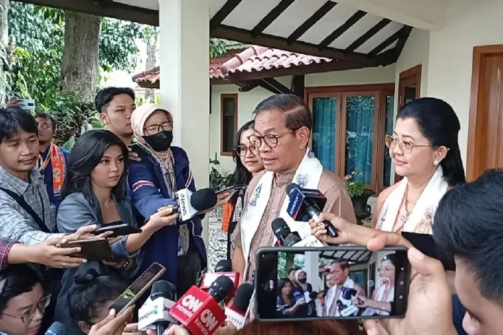 Pramono Anung Jalan...