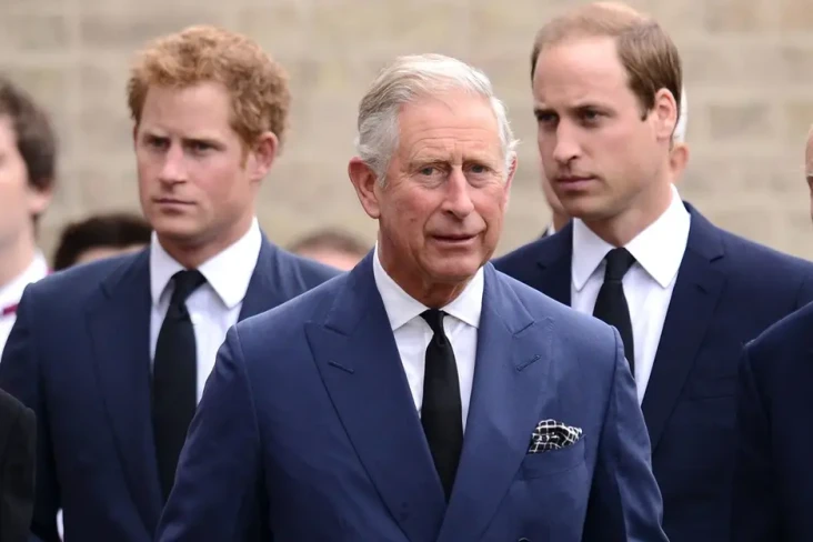 Raja Charles III Harus...