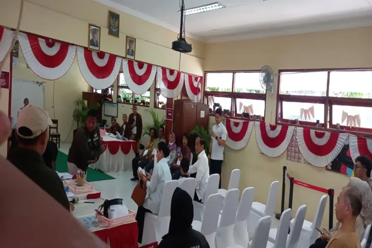 Jokowi Usai Mencoblos...