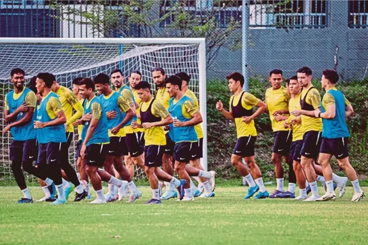 Timnas Malaysia Disarankan...