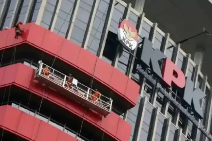 KPK Belum Periksa Eks...