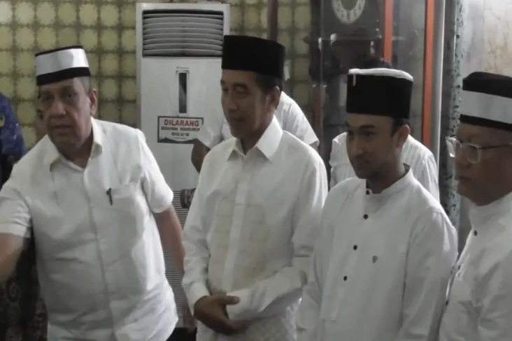 Bobby Unggul Quick Count,...