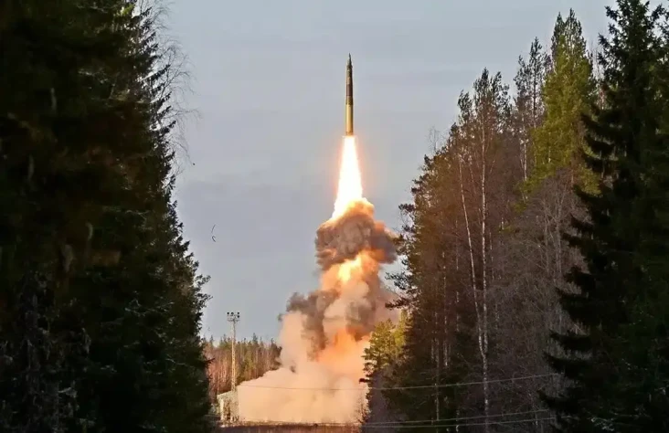 Spesifikasi ICBM RS-26...