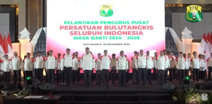 Susunan Lengkap Pengurus...