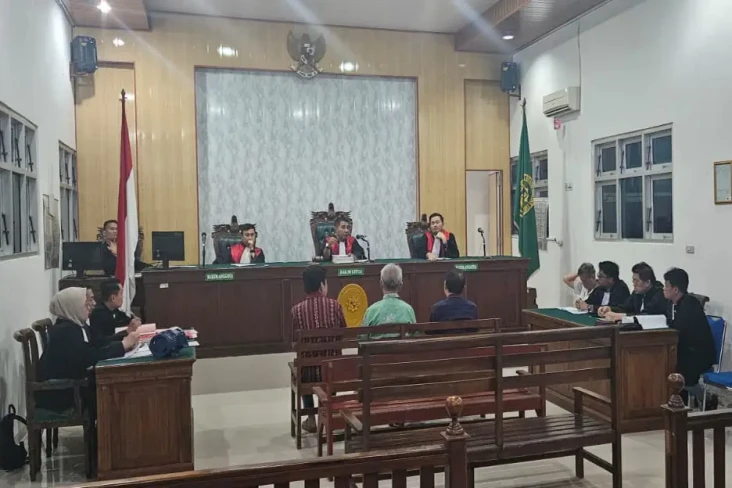Pergantian Ketua PN...