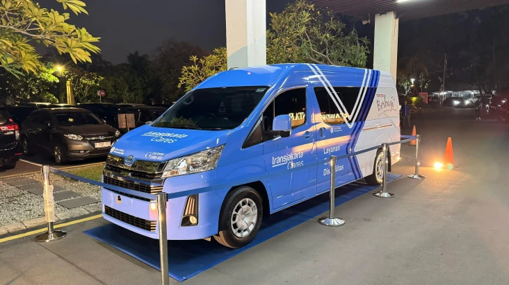 Butuh Mobil Lapang untuk...