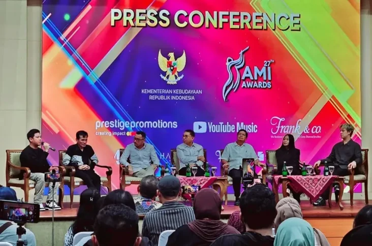 Menbud Fadli Zon: Musik...