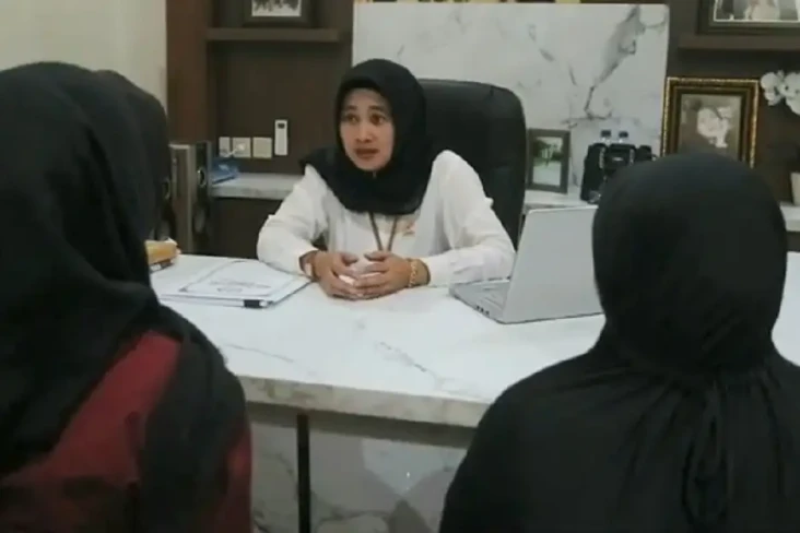 Keji, Gadis Yatim Dicekoki...