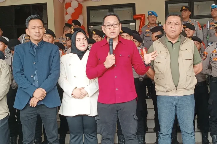 Kabar Duka, Ketua DPRD...
