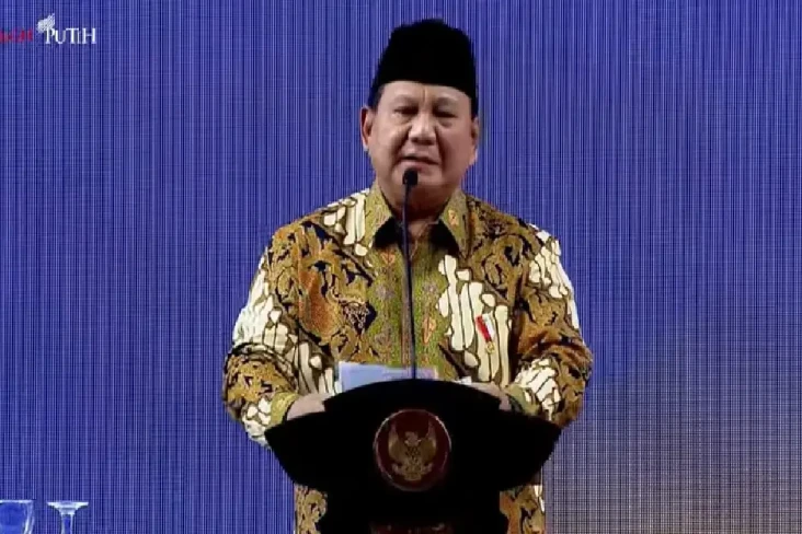 Prabowo Sebut Soekarno,...