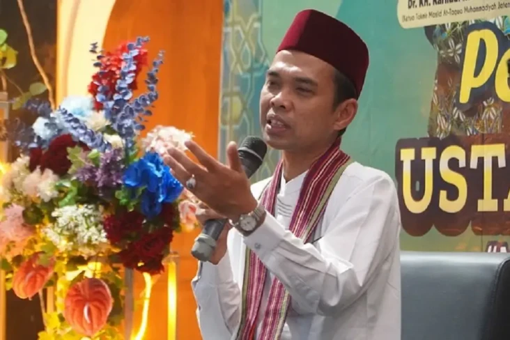 Netizen Bandingkan Gus...