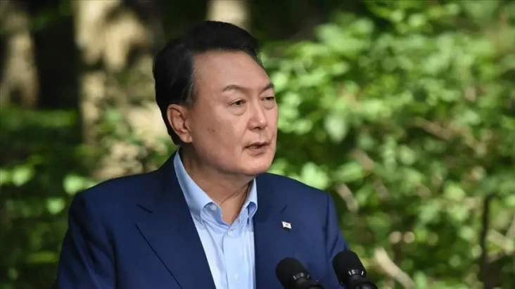 Hormati Parlemen, Presiden...