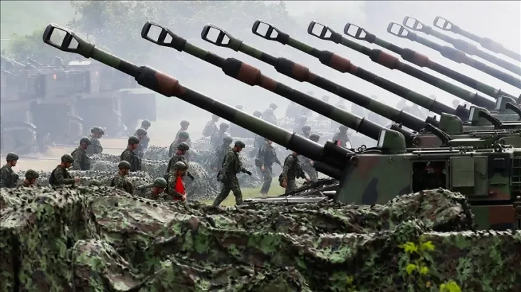 5 Dampak Darurat Militer...