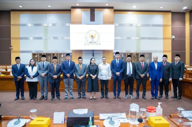 Pembentukan Timwas Intelijen...