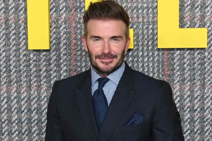 David Beckham Akan Terima...
