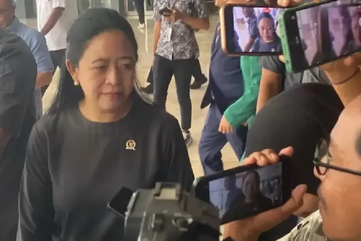 Puan Buka Suara Pertemuan...