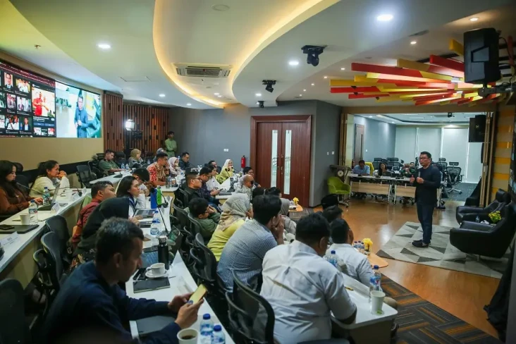 Bagikan Pengalaman di...