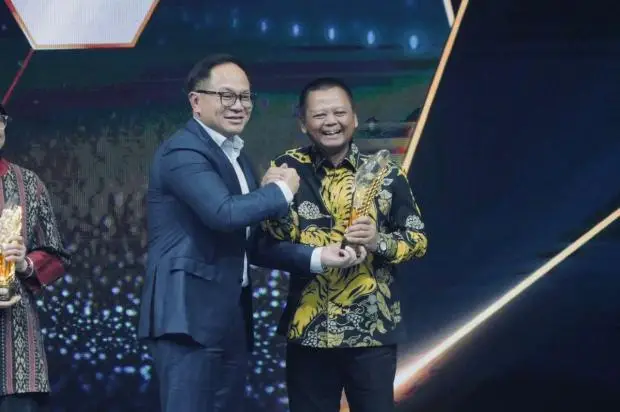 Peduli dan Menginspirasi,...