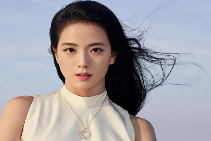 Jisoo BLACKPINK Dinobatkan...